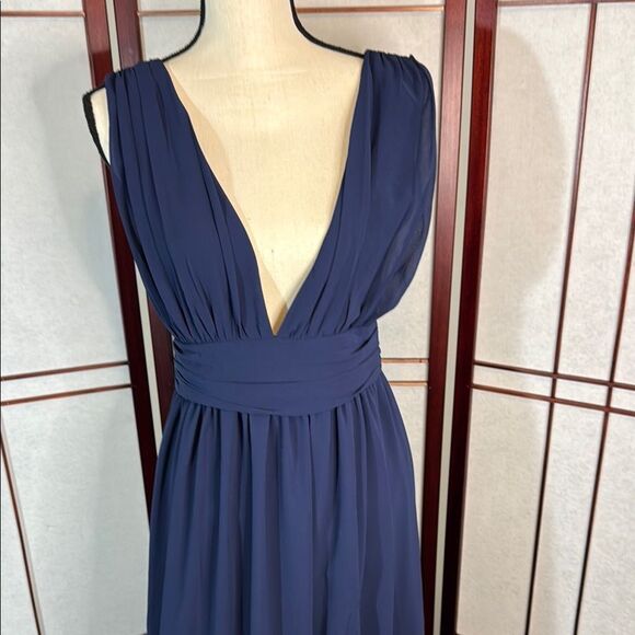 Elegant Navy Blue Evening Gown - Picture 5 of 5